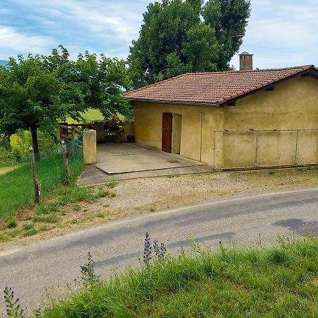 Maisonnette Campagnarde Avec Vue Sur Vercors Vila Montmiral Exterior foto