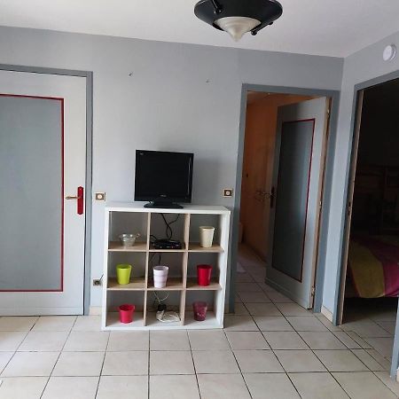 Maisonnette Campagnarde Avec Vue Sur Vercors Vila Montmiral Exterior foto