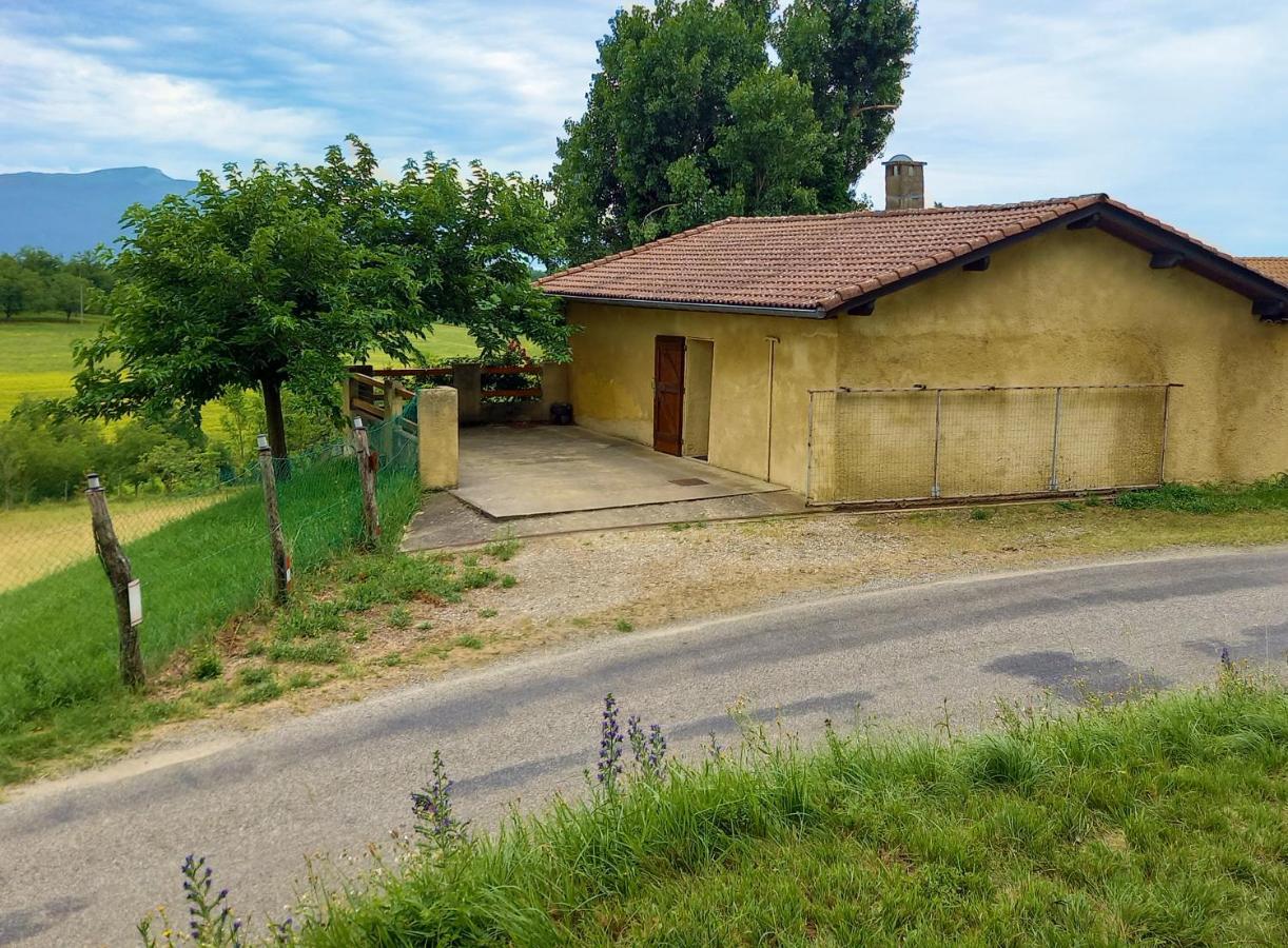 Maisonnette Campagnarde Avec Vue Sur Vercors Vila Montmiral Exterior foto